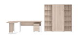 Büroset bestehend aus einem Eckschreibtisch mit Schubladencontainer und einem großen Regal mit Türen und offenen Fächern, aus hellem Holz, Frontalansicht.