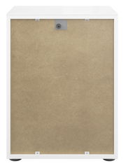 Rückansicht einer weißen Nachtkommode mit einer Rückwand aus Holzfaserplatte.