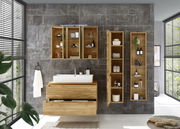 Moderne Badezimmermöbel aus Holz mit Waschbecken und offenen Regalen, frontal betrachtet.