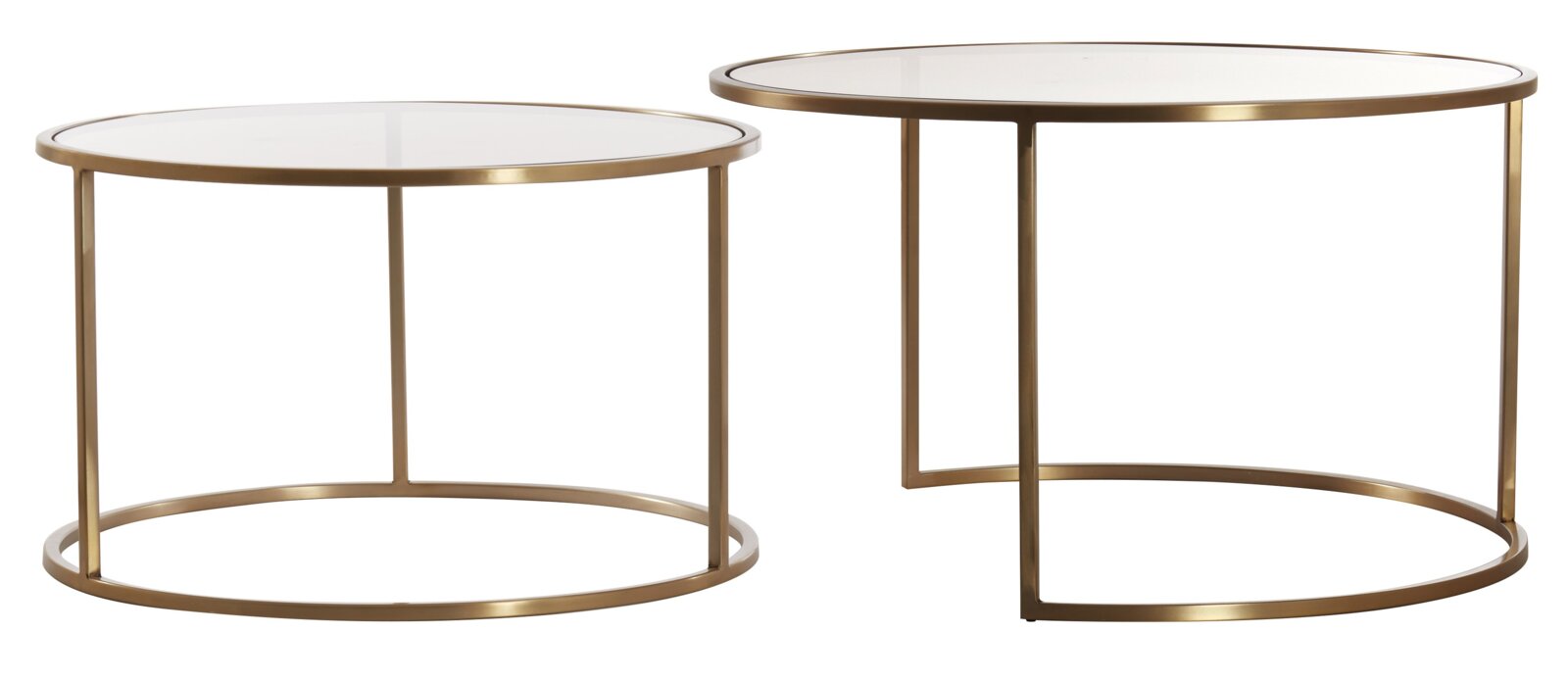Zwei runde Couchtische in verschiedenen Größen mit goldfarbenem Metallrahmen und Glasplatte, seitliche Perspektive.