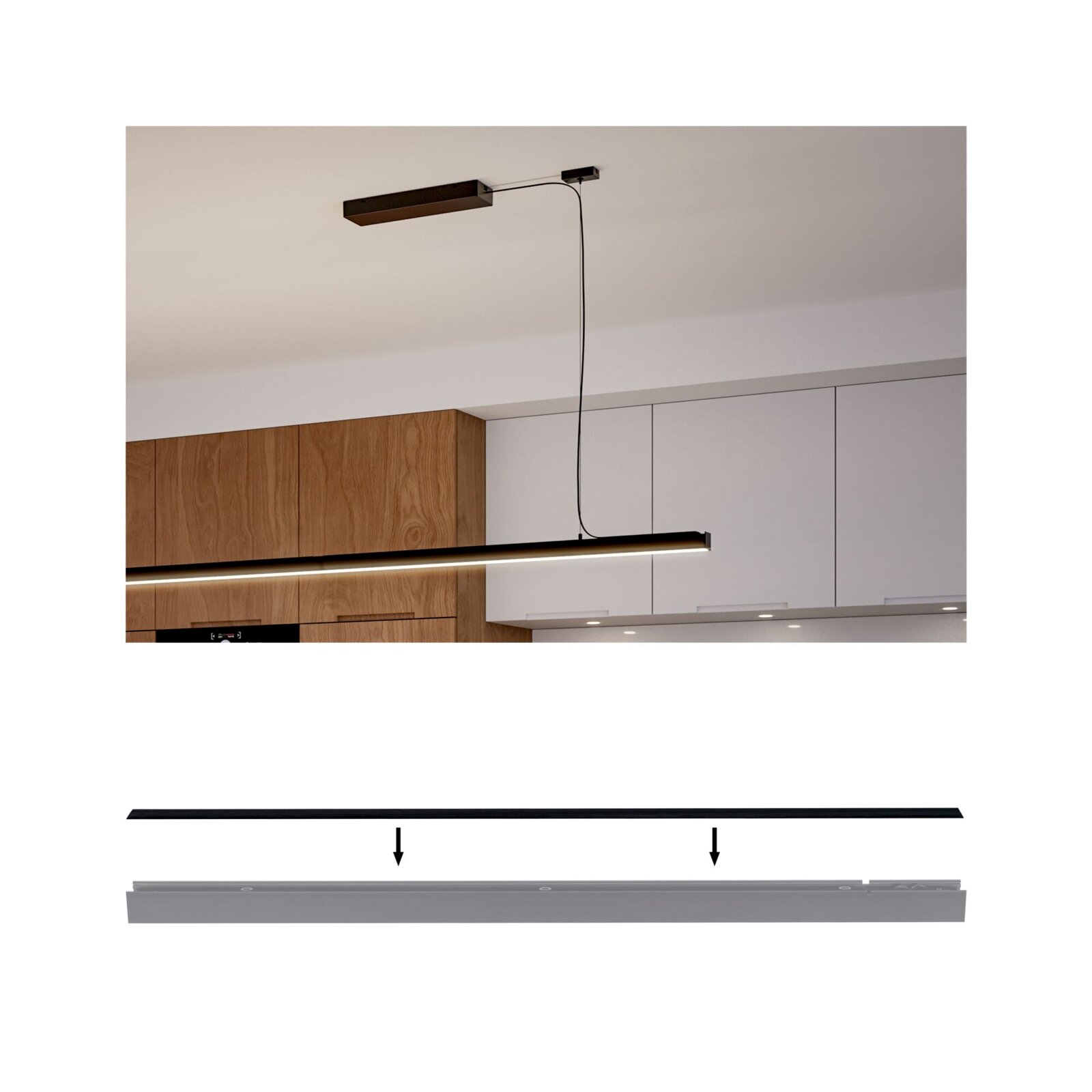 Schwarze, minimalistische LED-Pendelleuchte als lange Lichtleiste über einer Kücheninsel, aufgehängt an Kabeln mit Deckenbaldachin; Perspektive: leicht von unten im Raum sowie zusätzlich Produktansicht von unten (Unterseite) freigestellt.
