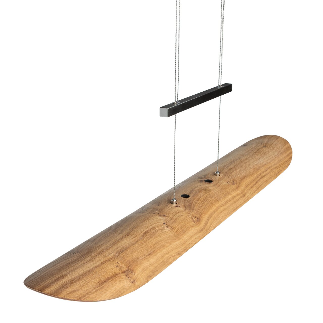 Moderne LED-Pendelleuchte aus Holz in seitlicher Perspektive, hängend an zwei Kabeln mit rechteckigem schwarzen Deckenbaldachin.