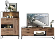 Moderne Wandkombination aus Holz und Metall mit Stauraum und Dekorationen, seitliche Perspektive