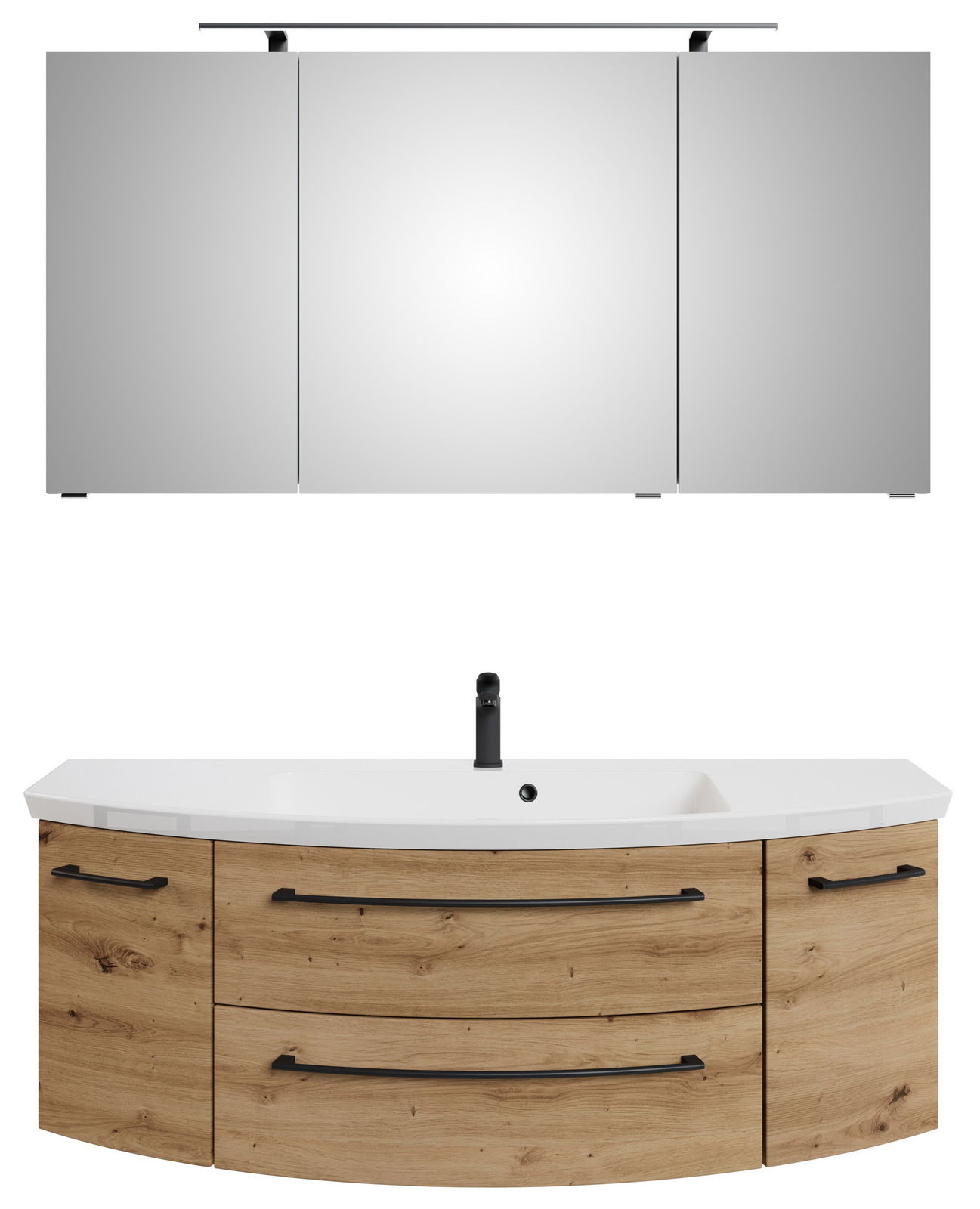 Frontale Ansicht einer dreiteiligen Badkombination mit einem großen Spiegelschrank und einem Waschtisch mit Holzoptik und schwarzen Griffen.