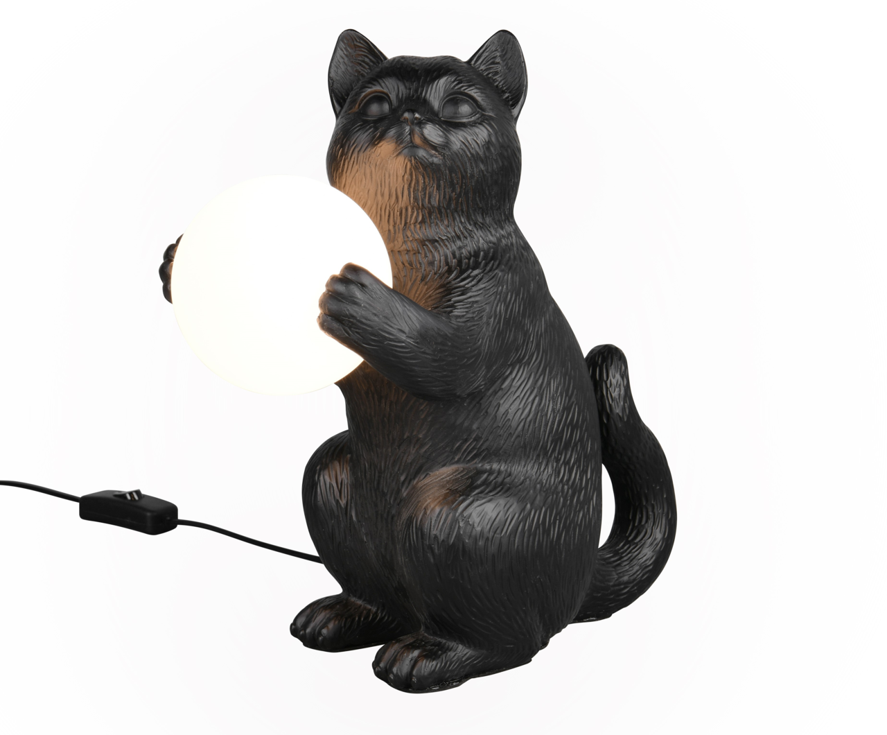Schwarze Tischleuchte in Form einer sitzenden Katze, die eine leuchtende Kugel in den Pfoten hält, seitliche Perspektive.