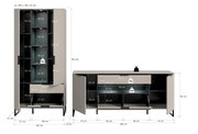 Geöffneter hoher Schrank und Sideboard in Beige mit schwarzem Innenraum, Maßangaben und Fachaufteilung eingezeichnet, Frontansicht.
