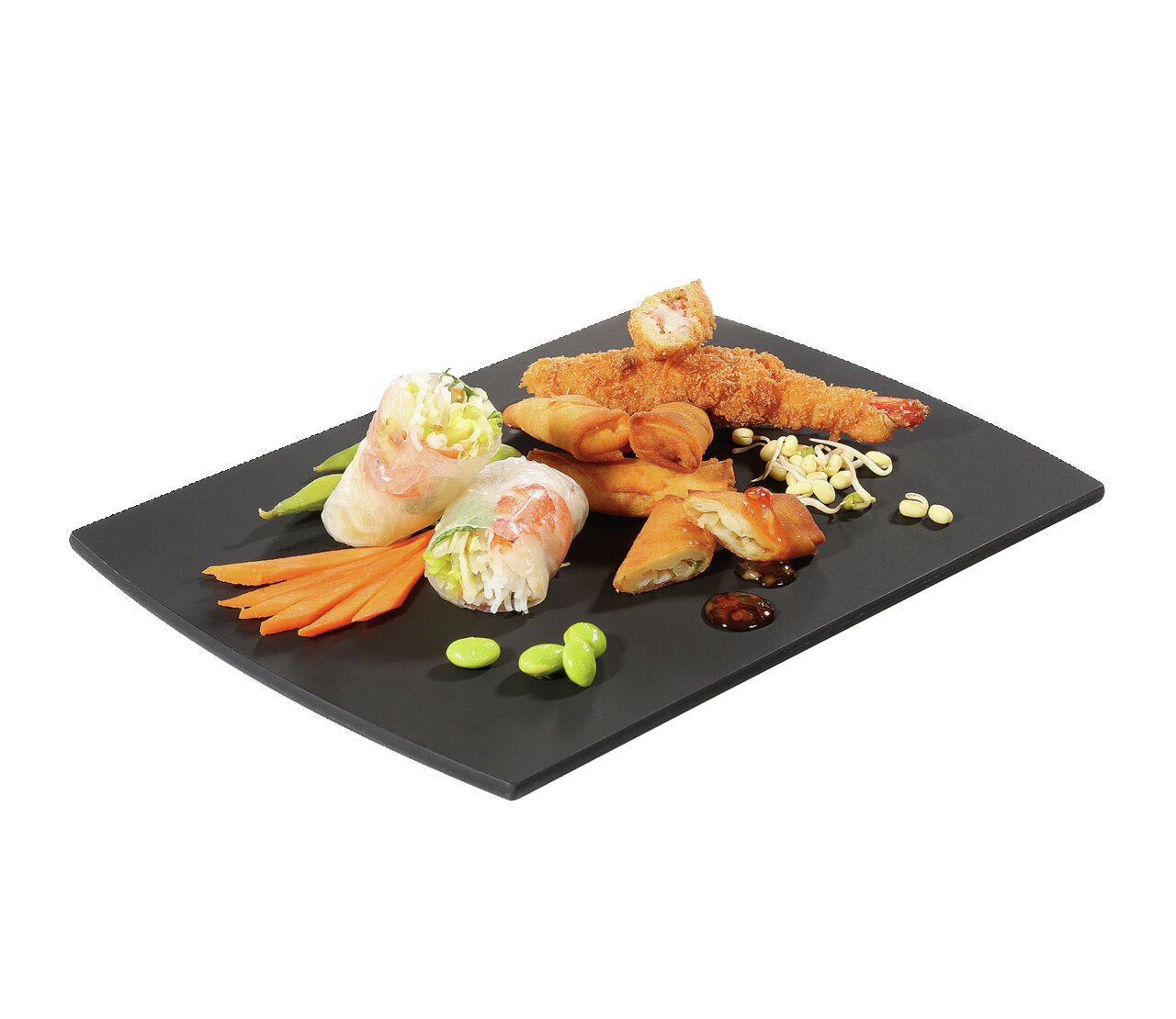 Schwarzes Schneidbrett 28x20cm mit asiatischen Vorspeisen, fotografiert aus einer leicht erhöhten Perspektive.