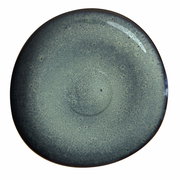 Graue Kaffeeuntertasse Lave aus Keramik, von oben betrachtet, mit einer glatten, gesprenkelten Oberfläche.