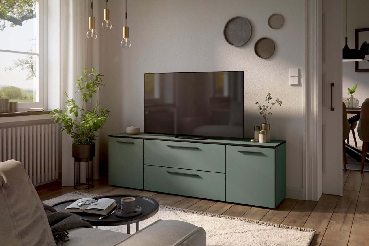 Modernes TV-Lowboard in einem stilvollen Wohnzimmer, seitliche Perspektive