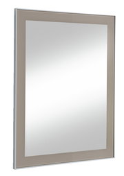Moderner rechteckiger Spiegel mit schmalem Rahmen, seitliche Perspektive