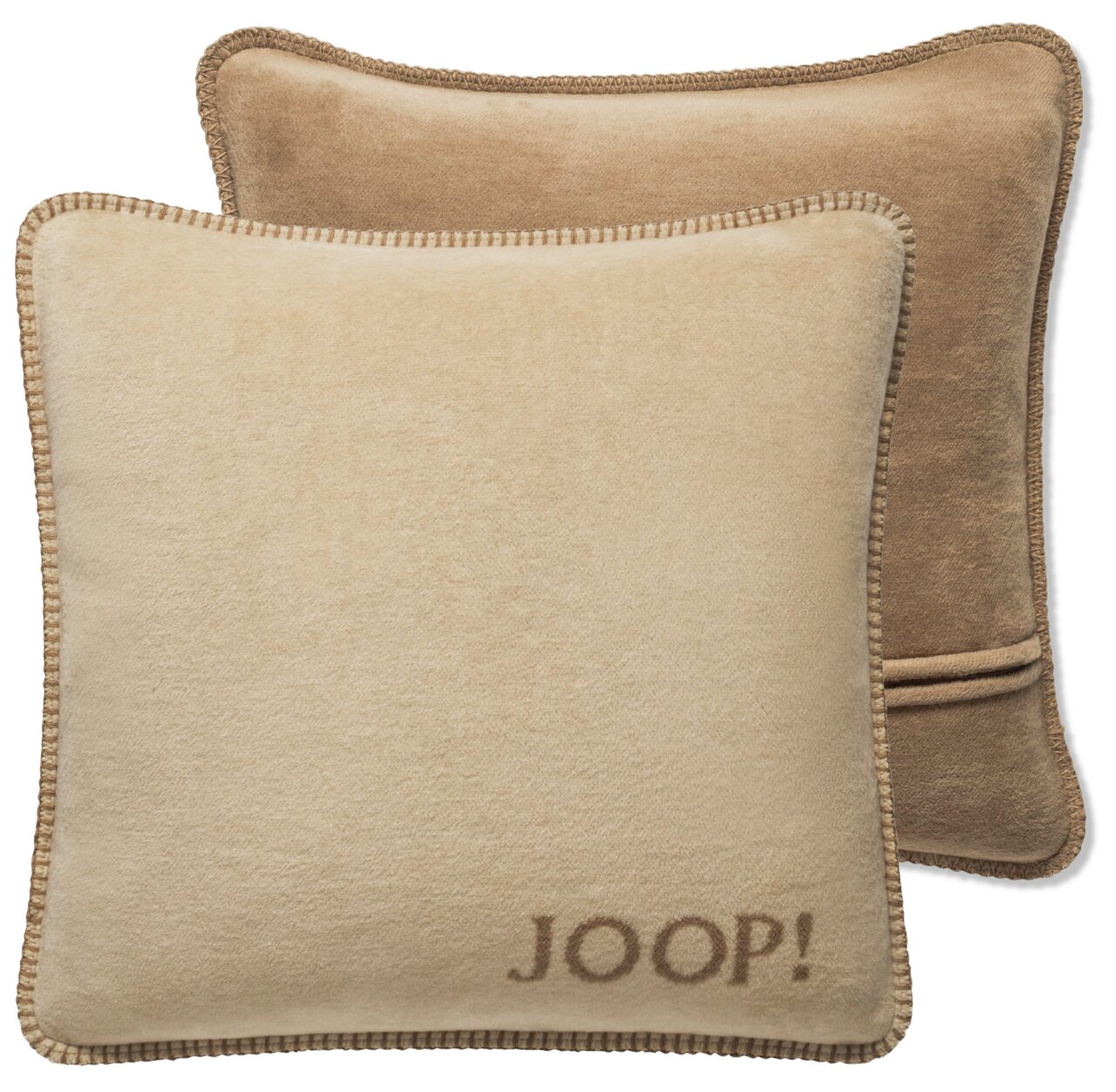 Zwei beige Kissenhüllen mit dekorativer Naht, Vorderseite mit 'JOOP!' Schriftzug, Rückseite mit verdecktem Reißverschluss, Vorderansicht.
