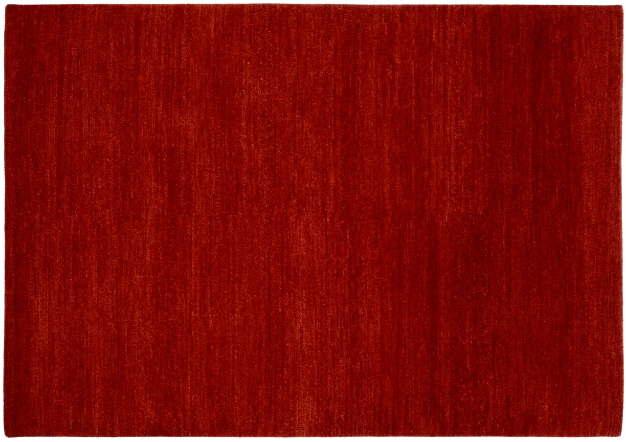 Roter Wollteppich in Draufsicht