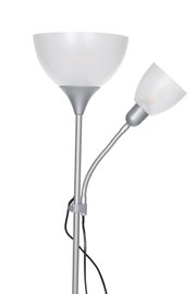 Staande lamp met twee lampenkappen, een grote en een kleinere, in zilverkleur. Op de afbeelding is de lamp van opzij te zien.