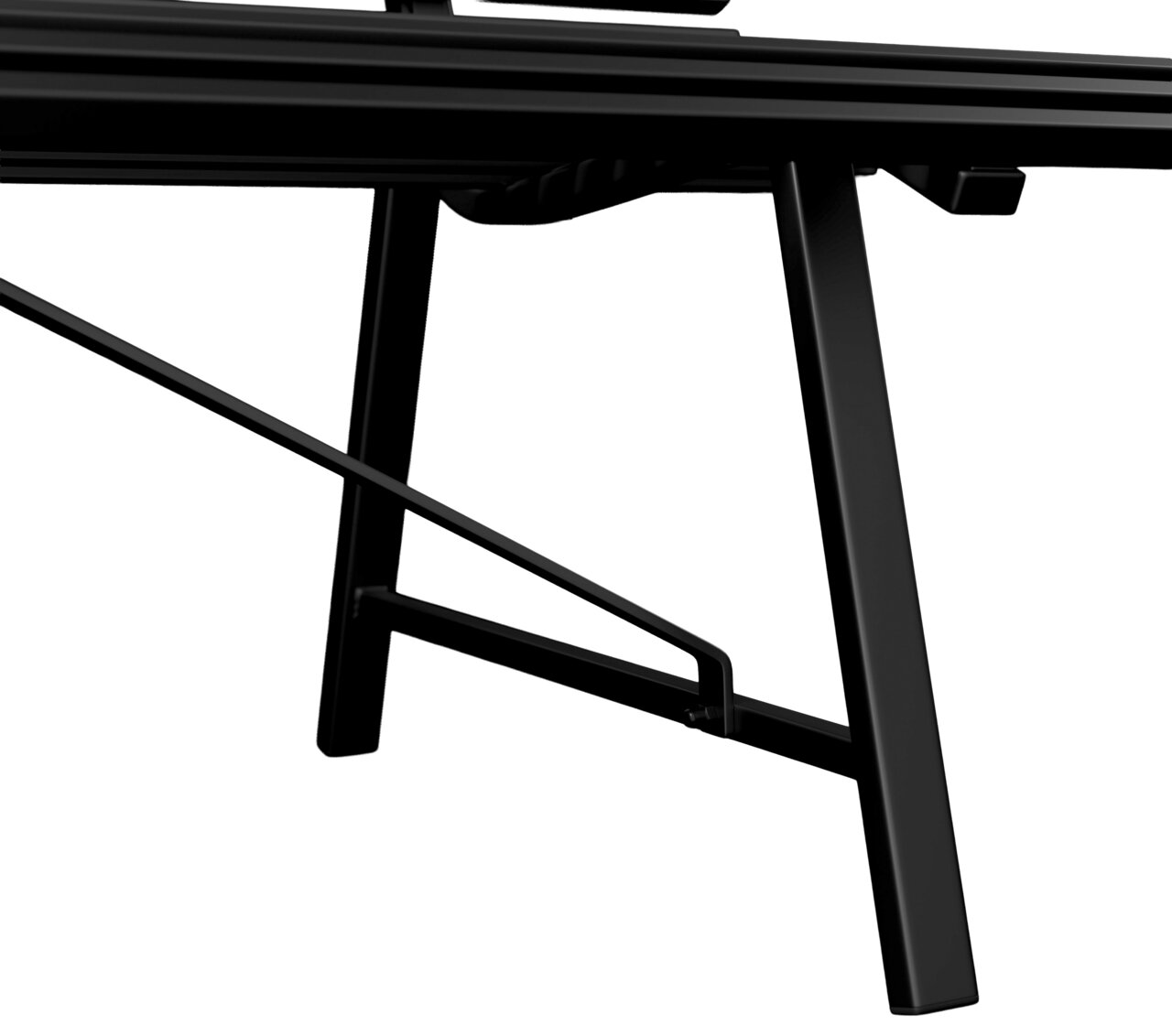 Nahaufnahme eines Teils einer schwarzen Gartenbank aus Metall, seitliche Perspektive