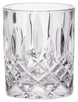 Kristallklarer Whiskybecher Noblesse 295ml mit elegantem Schliffmuster, seitliche Perspektive