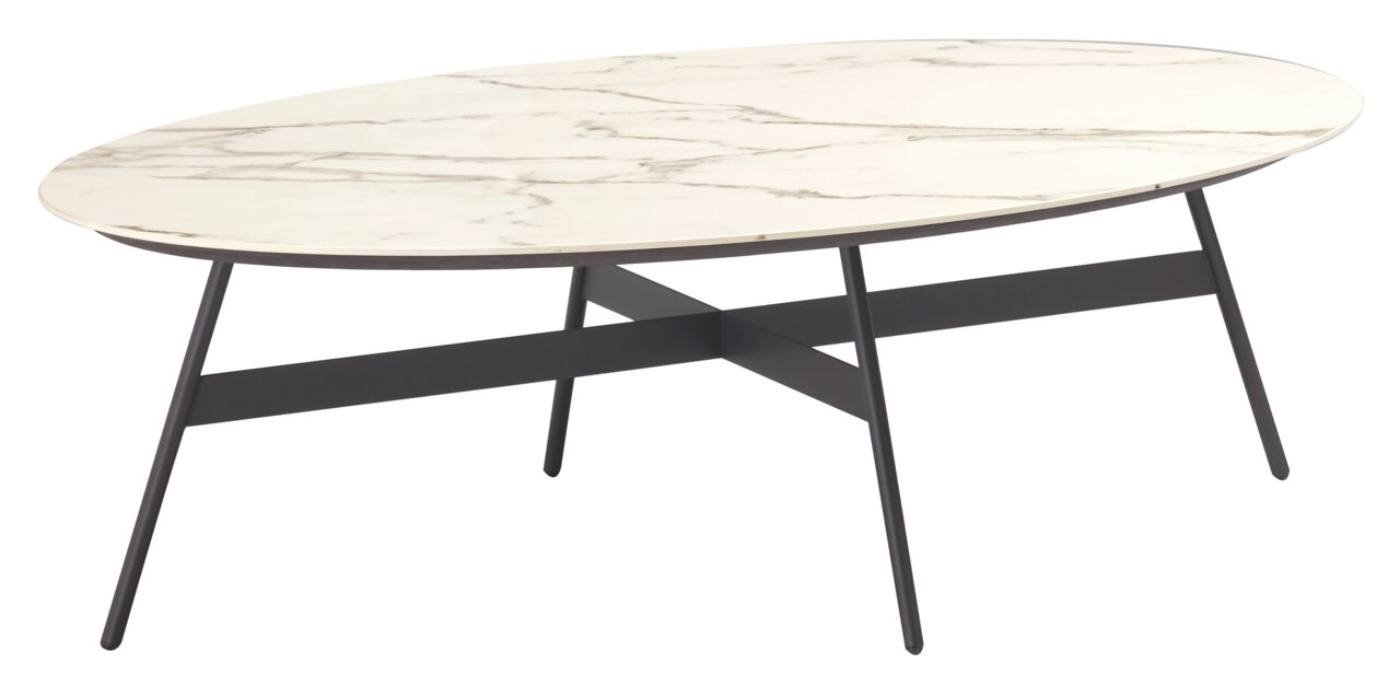 Moderner Couchtisch mit ovaler Marmoroptik-Tischplatte und schwarzem Metallgestell, seitliche Perspektive.
