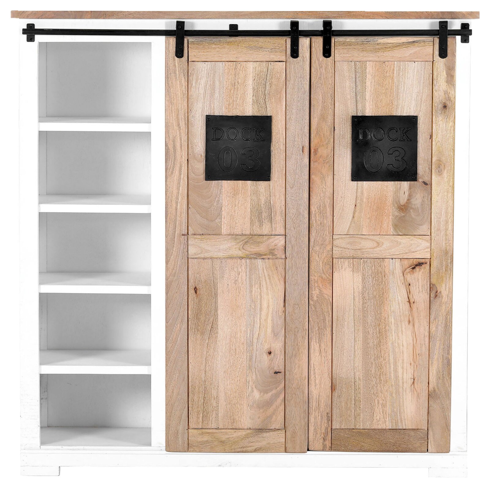 Vooraanzicht van een hoogkast met houten schuifdeuren en open vakken aan de linkerkant.