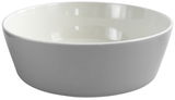 Graue Schüssel aus einem 19-teiligen Dinnerset, seitliche Perspektive