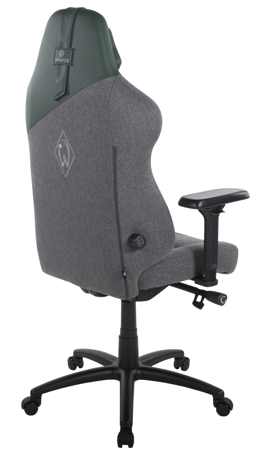 Rückansicht eines grauen Gaming-Stuhls mit grünem Kopfteil und Werder Bremen Logo, seitliche Perspektive