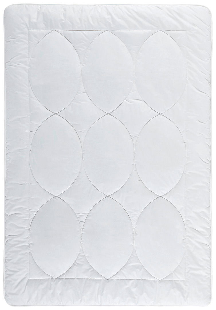 Ganzjahresbettdecke 155x220 cm in Draufsicht mit ovalem Steppmuster