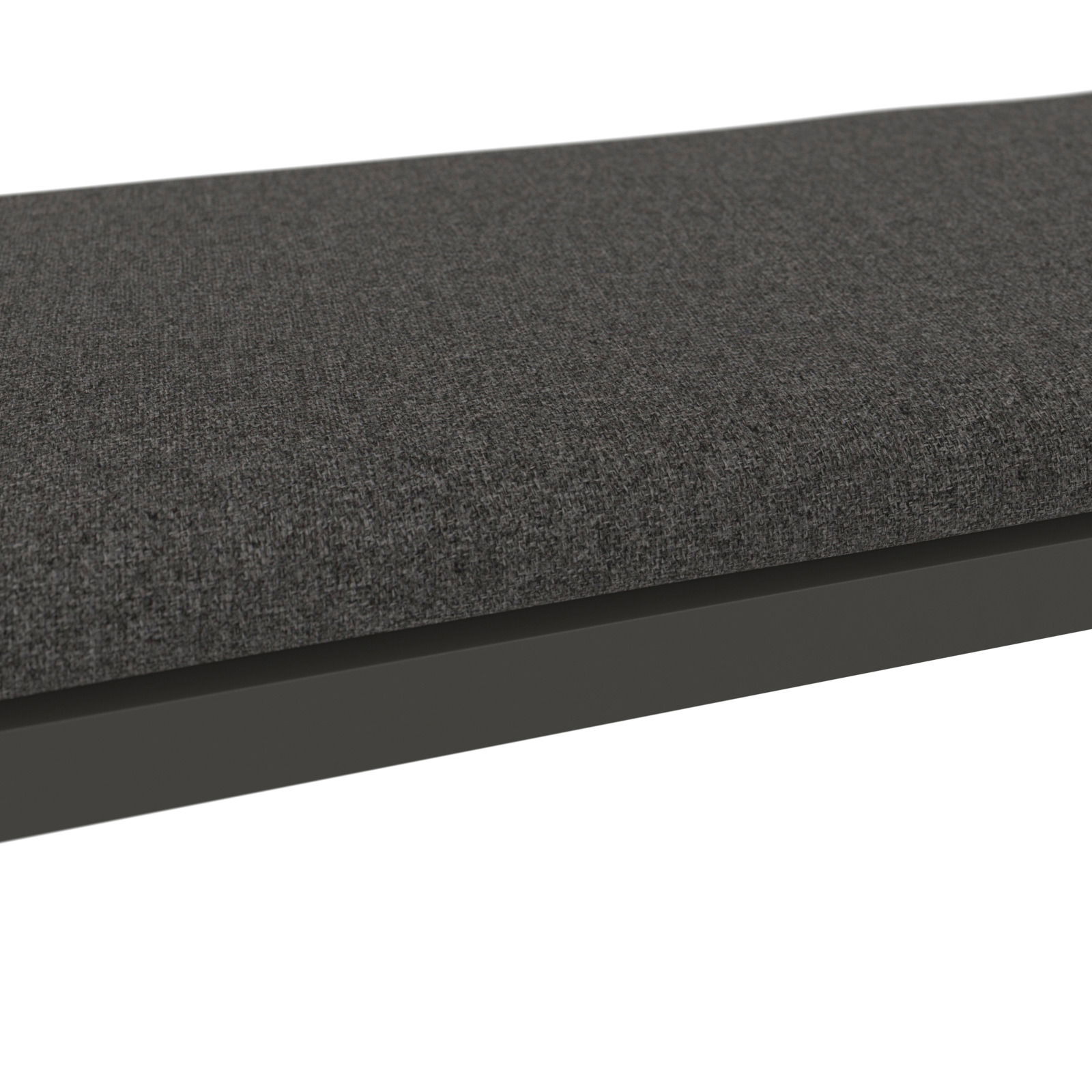 Nahaufnahme einer grauen Lounge-Bank mit Stoffbezug, seitliche Perspektive