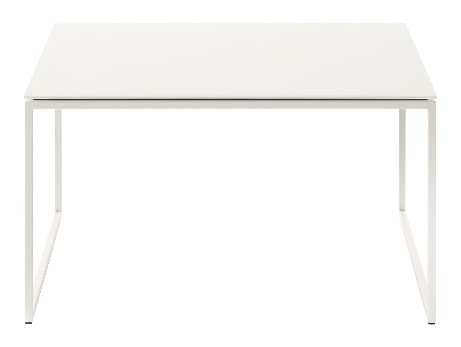 Moderner weißer Couchtisch mit minimalistischem Design, frontal betrachtet.