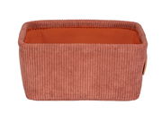 Rechteckiger Badkorb Anela mini in einem warmen Rostton, aus geripptem Stoff, mit offener Oberseite, frontal abgebildet.