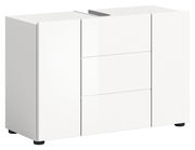 Weißer Waschbeckenunterschrank mit zwei Türen und drei Schubladen, perspektivisch von vorne links betrachtet.