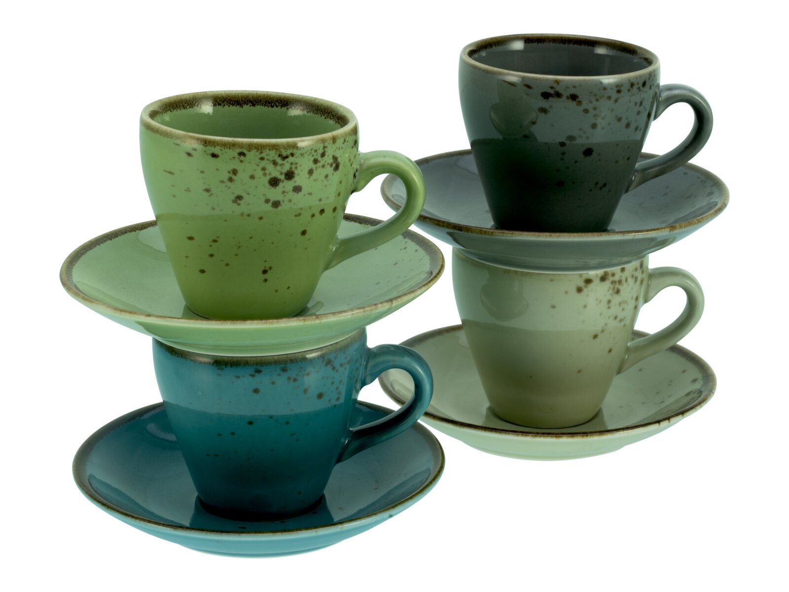 Vier gesprenkelte Keramik-Kaffeetassen mit passenden Untertassen in Grün-, Blau- und Grautönen, schräg von vorne in leichter Draufsicht fotografiert.