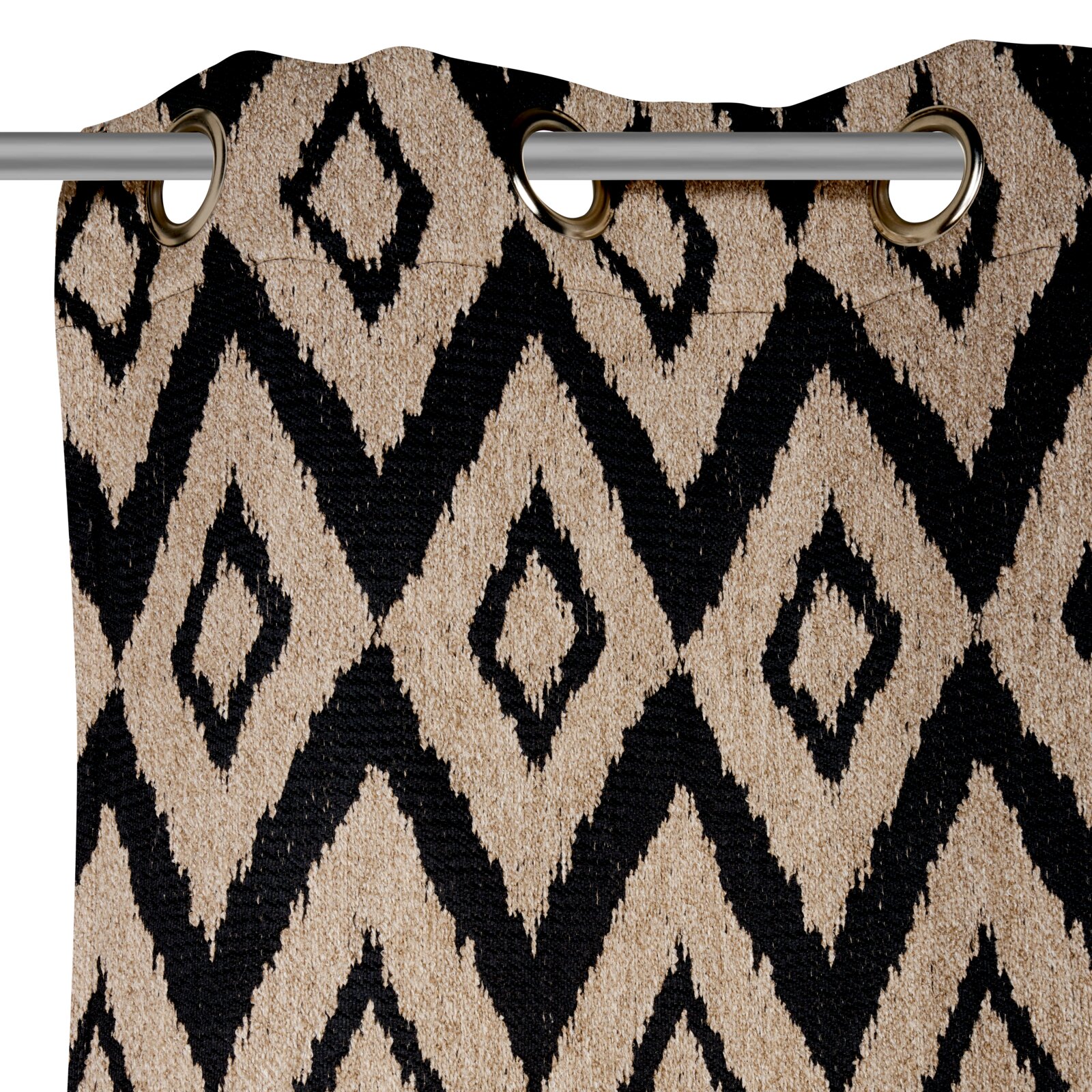 Ösenschal mit geometrischem Muster in Schwarz und Beige, Nahaufnahme von oben mit sichtbaren Ösen.