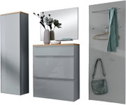 Modernes Flur-Set in Grau mit Holzoptik-Ablage, bestehend aus hohem Schrank, Schuhkommode mit Spiegel und Garderobenpaneel mit Haken und Kleiderstange; Ansicht frontal in leichter Perspektive vor weißem Hintergrund.