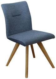 Moderner Stuhl mit grauem Stoffbezug und Holzbeinen, seitliche Perspektive