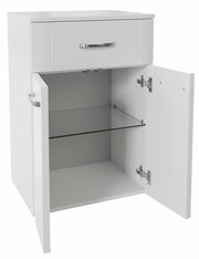 Weißer Unterschrank mit einer Schublade und zwei offenen Türen, Frontansicht