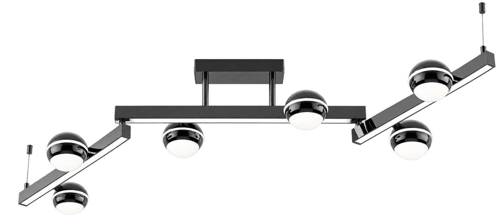 Moderne zwarte plafondlamp met drie geometrische lichtbalken en zes bolvormige lampen, vanuit schuin onderaanzicht tegen een witte achtergrond