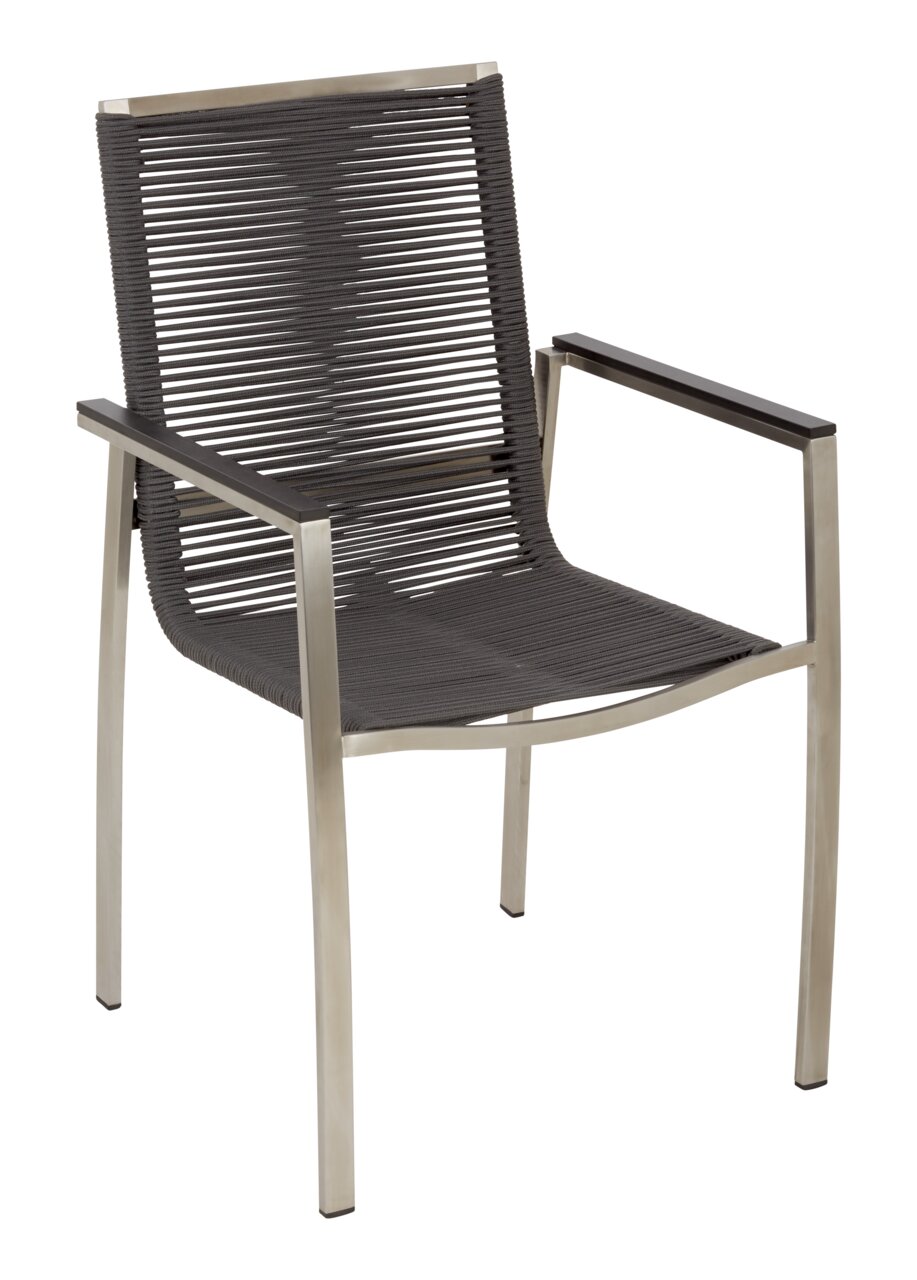 Moderner Gartensessel mit Metallrahmen und geflochtener Sitzfläche, seitliche Perspektive