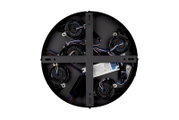 Achterkant van een ronde LED-hanglamp met zichtbare kabels en onderdelen.