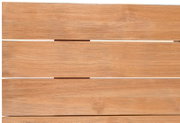 Nahaufnahme von horizontalen Holzlatten mit warmer, natürlicher Maserung, Draufsicht von oben