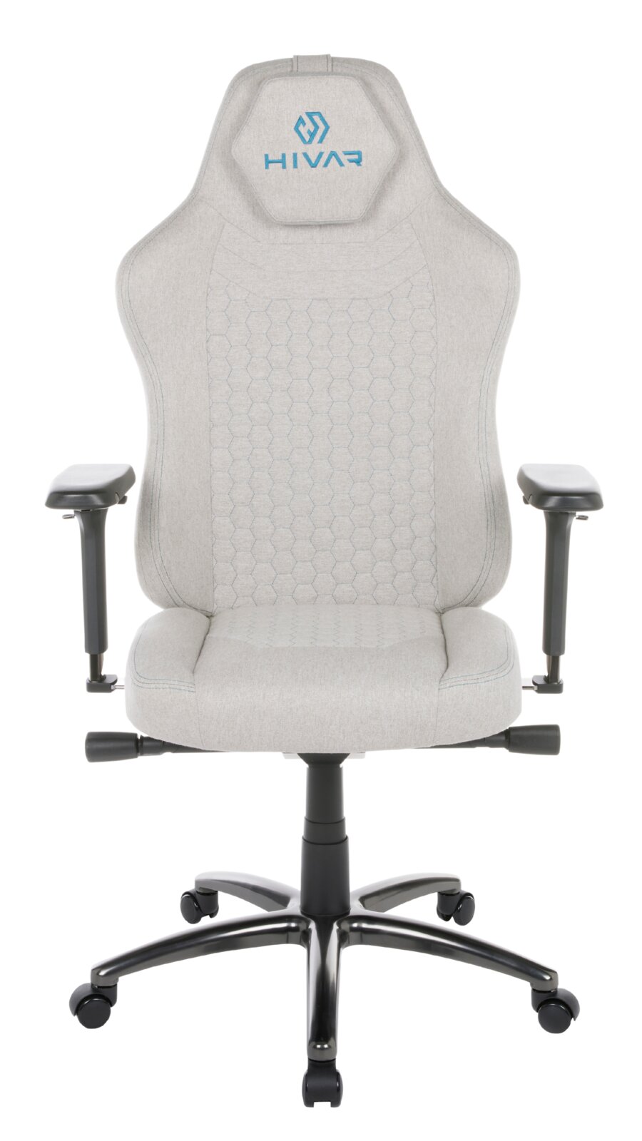 Frontansicht eines grauen Gaming-Stuhls mit blauer Logo-Stickerei auf der Kopfstütze und verstellbaren Armlehnen.