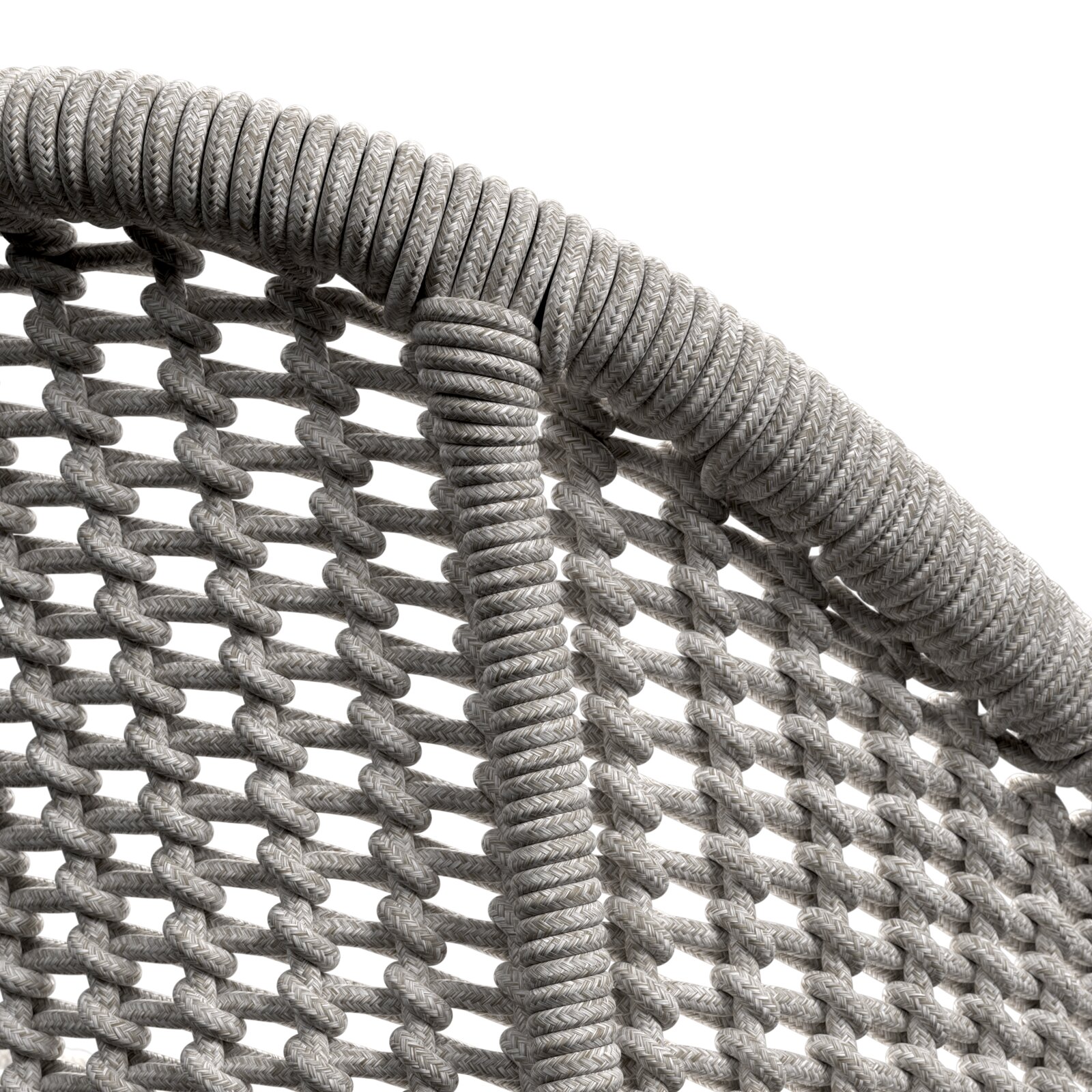Detailopname van een fauteuil met gevlochten touwbekleding.