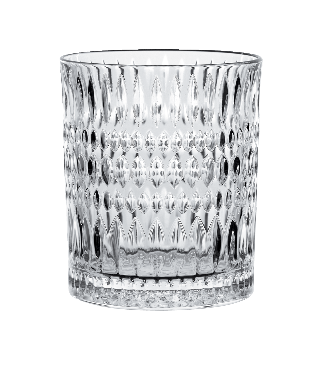 Nahaufnahme eines transparenten Trinkbechers mit elegantem, facettiertem Design.