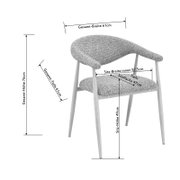 Gepolsterter Esszimmerstuhl mit grauem Stoffbezug und hellen Holzbeinen, mit Maßangaben (Gesamtbreite 61 cm, Gesamttiefe 61 cm, Gesamthöhe 76 cm, Sitzhöhe 49 cm, Sitzbreite innen 57,5 cm, Sitztiefe 47 cm), in schräger Frontansicht.