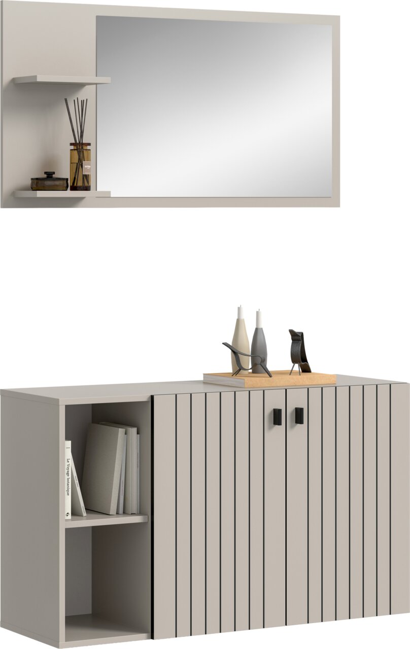 Modernes hellgraues Sideboard mit geriffelter Front, offenen Regalfächern links und zwei schwarzen Griffen; darüber ein großer Wandspiegel mit zwei schwebenden Ablagen, frontale Perspektive.
