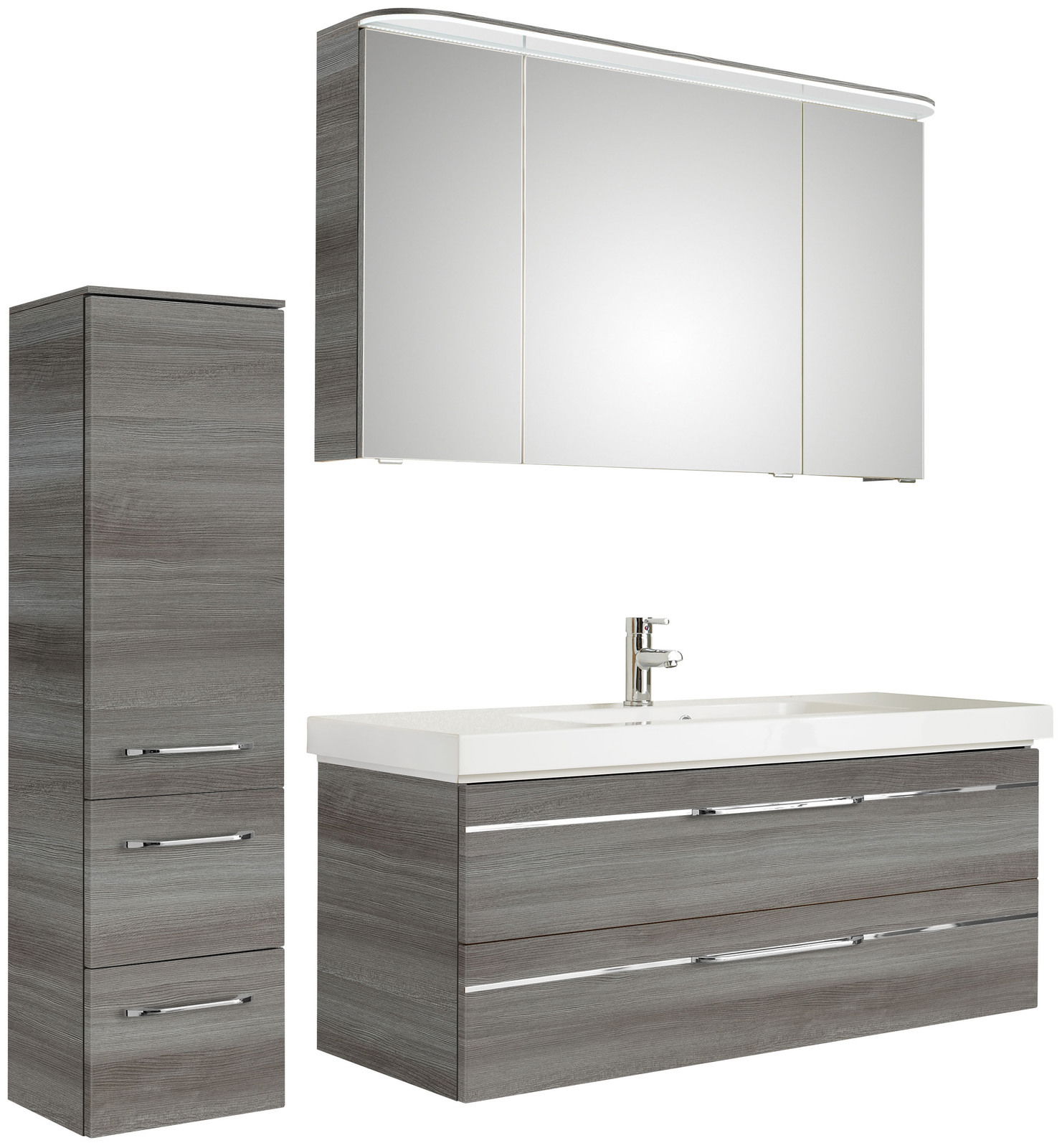 Moderner Badblock mit grauen Holzoptik-Schränken, bestehend aus einem hohen Schrank, einem Waschtisch mit Waschbecken und einem Spiegelschrank, frontal betrachtet.