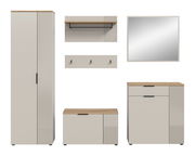 Garderobenkombination bestehend aus einem hohen Schrank, einer Wandgarderobe mit Haken, einem Wandregal, einem Spiegel und einer Kommode, frontal abgebildet.