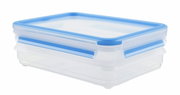 Doorzichtige vleeswarenbox met blauw deksel en sluiting, zijaanzicht