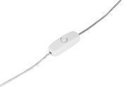 Nahaufnahme eines weißen Schalters an einem Kabel, seitliche Perspektive