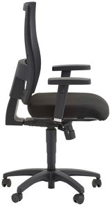 Moderner schwarzer Drehstuhl mit verstellbaren Armlehnen und ergonomischer Rückenlehne, Seitenansicht.