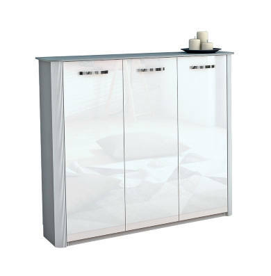 Moderano Schuhschrank MILANO Moderner weißer Schuhschrank mit drei Türen, glänzender Oberfläche und dekorativen Griffen, frontal abgebildet. Obenauf stehen drei Kerzen.