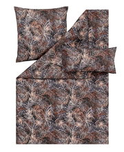 Bettwäsche-Set mit tropischem Blattmuster in Erdtönen, Draufsicht