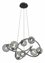 Moderne Pendelleuchte mit mehreren Glaskugeln und geschwungenem Metallrahmen, seitliche Perspektive